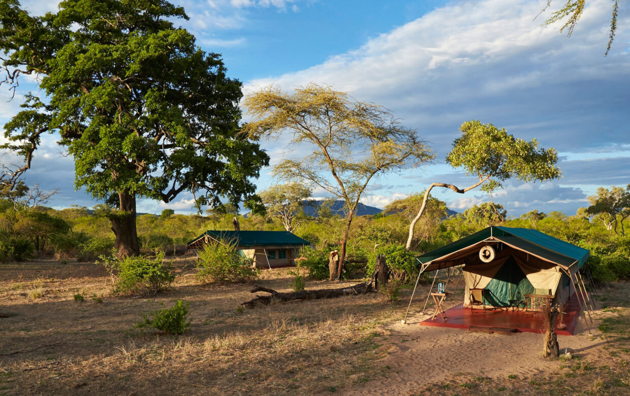 Explore Tanzania - Accommodatie Ruaha National Park - Mdonya Old River Camp