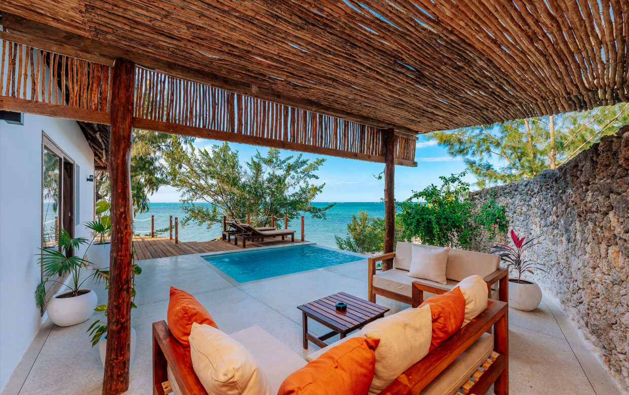 1920x1280-pongwe-beach-hotel-