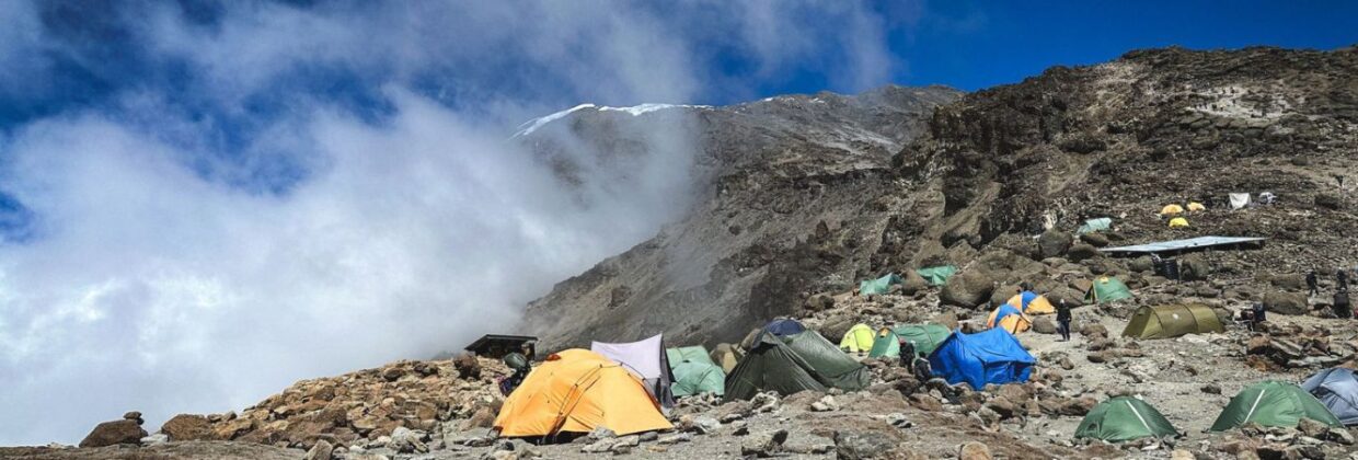 Overnachten in tenten tijdens beklimming Kilimanjaro - Explore Tanzania