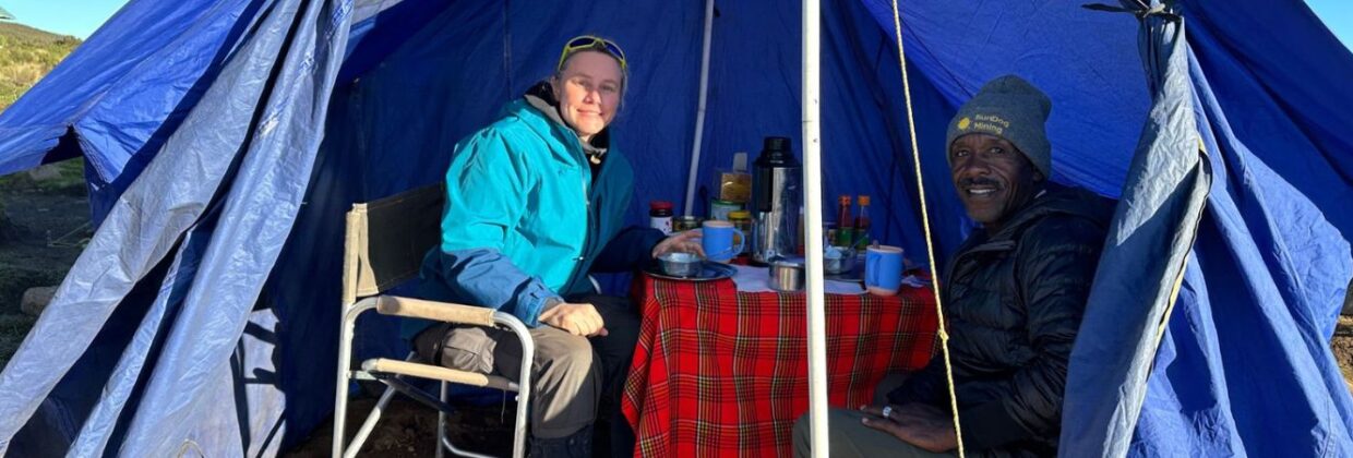 Eten en drinken tijdens beklimming Kilimanjaro - Explore Tanzania