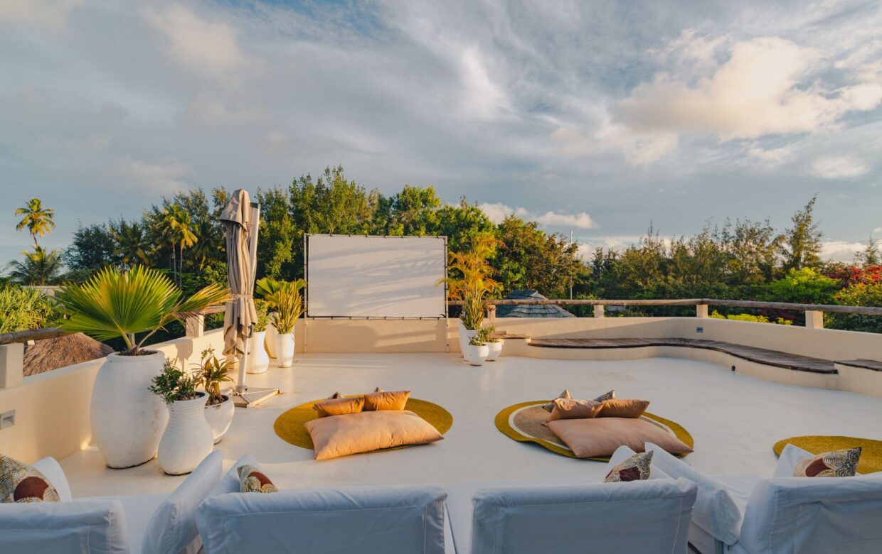 White Sands Zanzibar outdoor cinema - Explore Tanzania