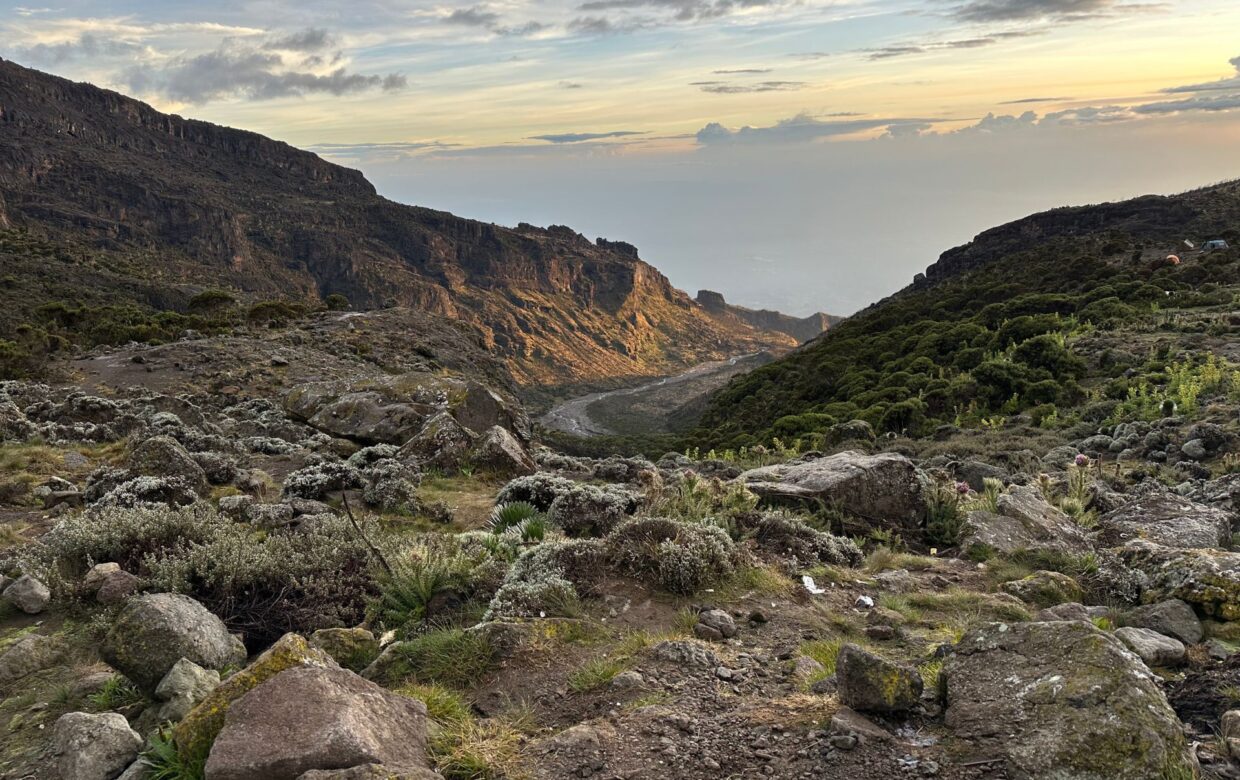Kilimanjaro beklimmen uitzicht - Explore Tanzania