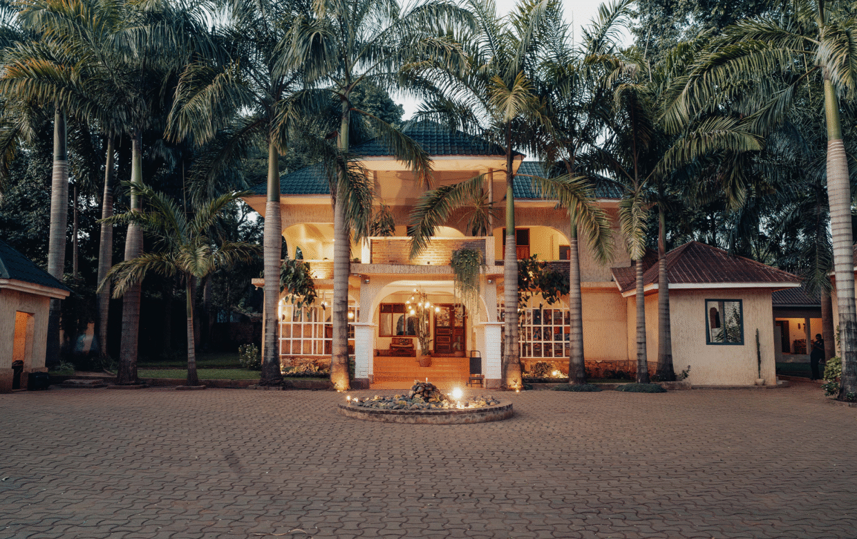 Chanya Lodge