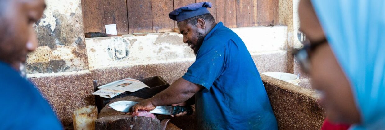 Stone Town markt - Wie is de Mol 2026 Tanzania